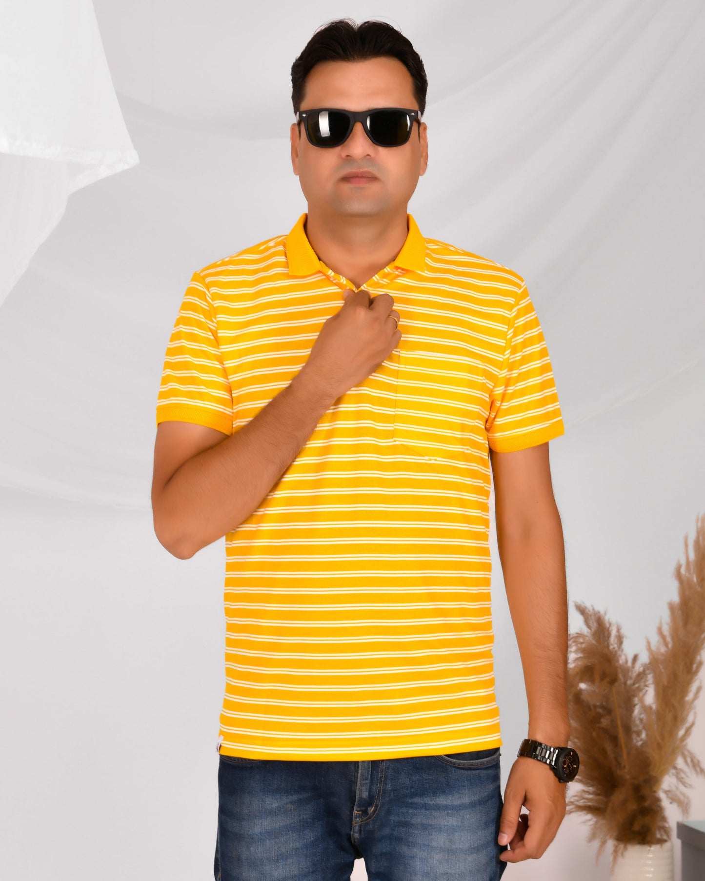 Noble Mono-Stripes Collar T-Shirt Yellow