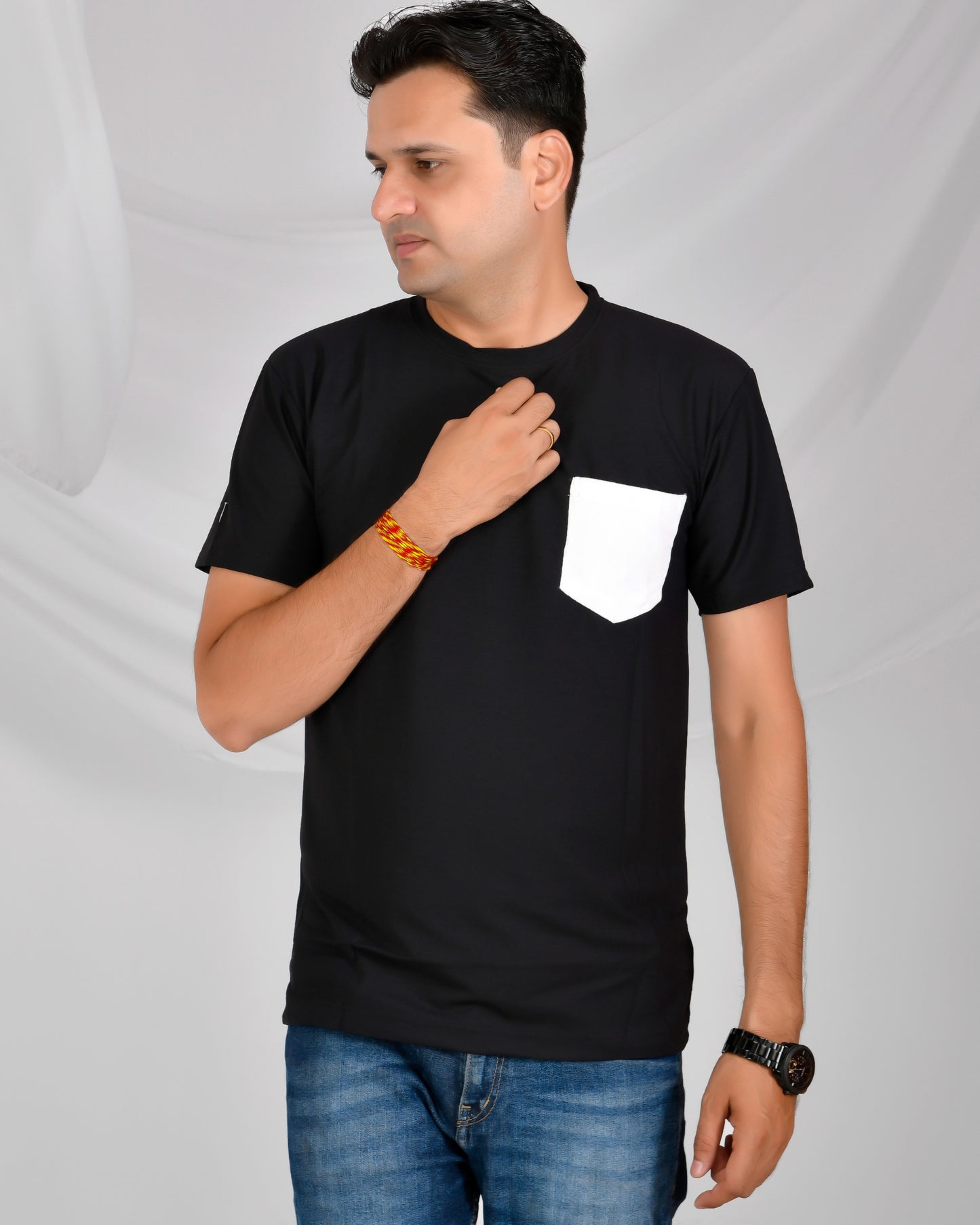 Noble Mars Round Neck T-Shirt Black